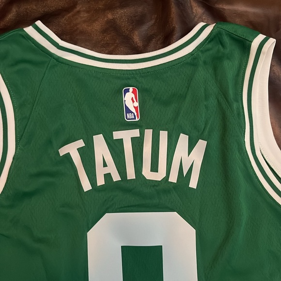 Celtics full uniform plus 2 hats - Picture 8 of 15